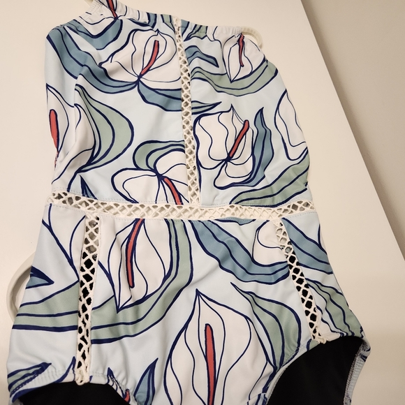 BNWT Mimi & August Maria Laura Lace One piece swim suit size M - Picture 3 of 9